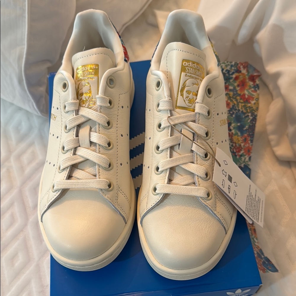 Adidas White Sneakers Classic Minimalist Design